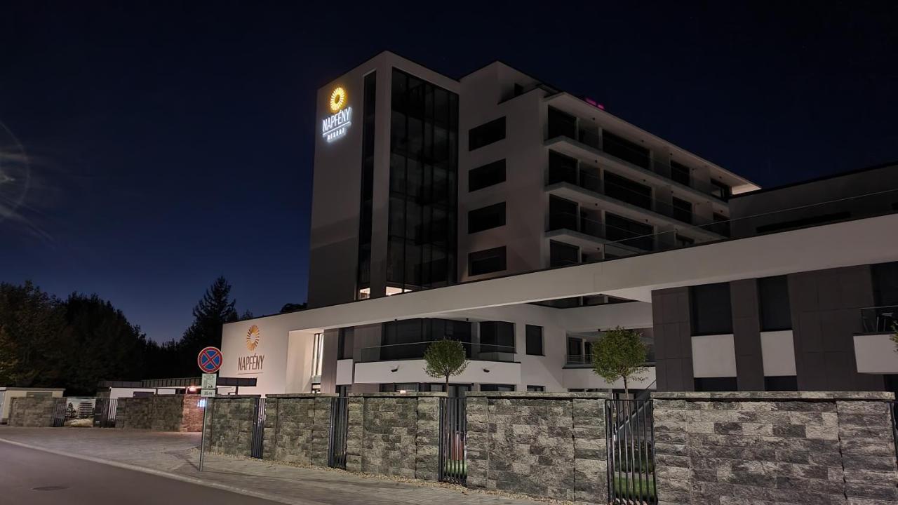 Napfeny Resort Exclusive Balatonlelle Exterior photo